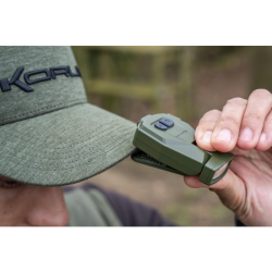 Korum - Lanterna cu Clips - Portable Hat Clip Light, 300 Lumeni Korum - Lanterna cu Clips - Portable Hat Clip Light, 300 Lumeni